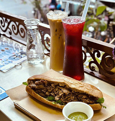 bánh mì near me